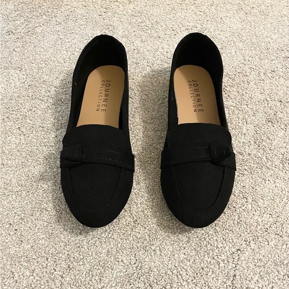 Journee Collection Shoes - Women’s Flats Journee Collection Size 7.5
